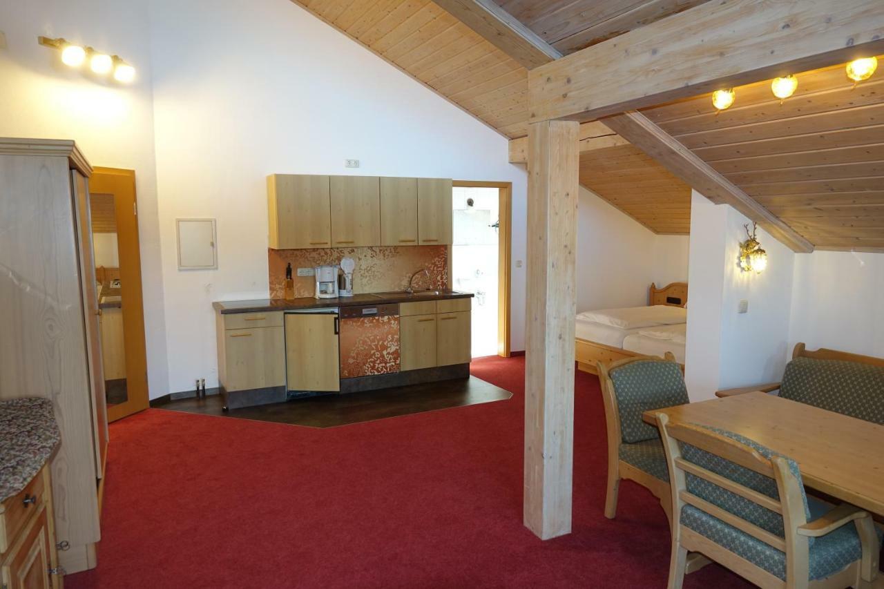 Gaestehaus Guggomos "Hopfen Am See" Fussen Ngoại thất bức ảnh