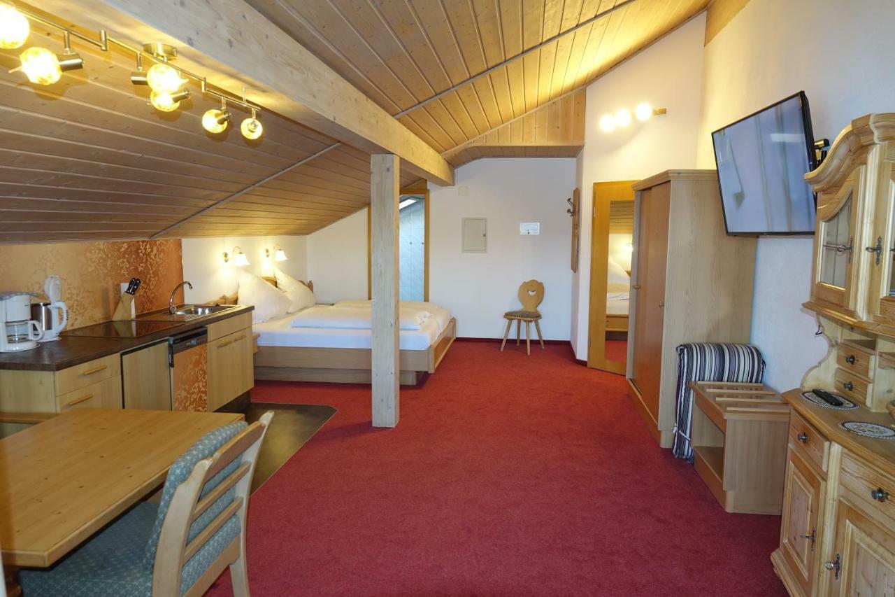 Gaestehaus Guggomos "Hopfen Am See" Fussen Ngoại thất bức ảnh